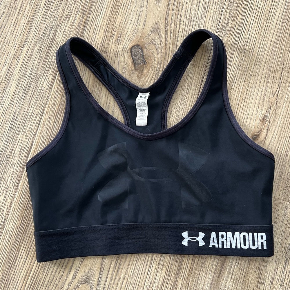 Under Armour Black Sports Bra with‎ Racerback Design